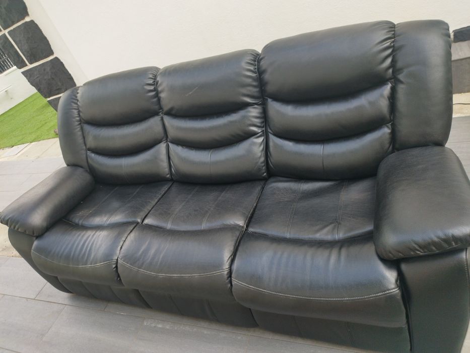 Vendo sofá de três lugares