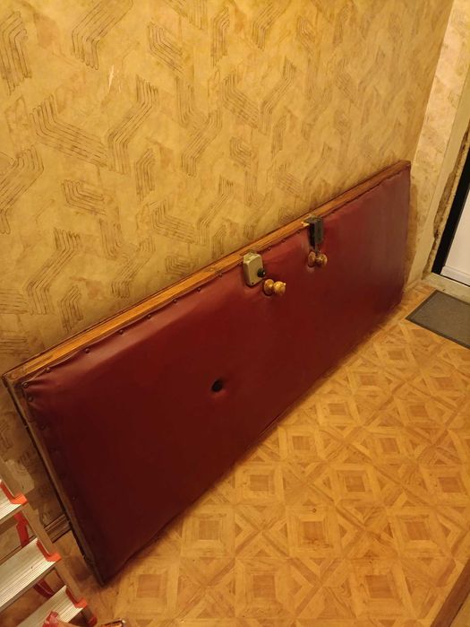 Дерев'яні вхідні двері