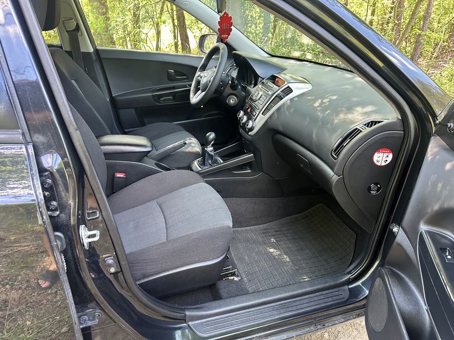 Kia Cee’D LIFT 1,6 Benzyna Salon PL Ładny Stan Zobacz !