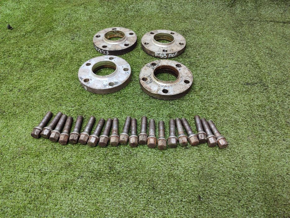 Проставки на колеса BMW X5 E53 колесные БМВ Х5 Е53 2см Разборка Розбор