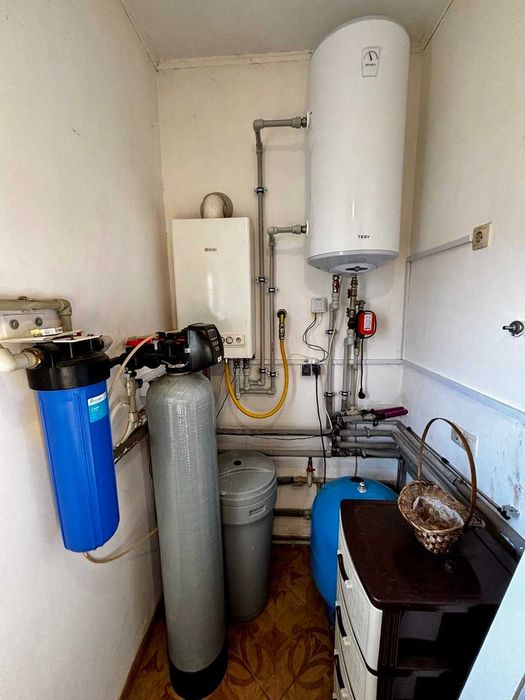 Будинок з газом 4 спальні в КМ Міжріччя Осещина