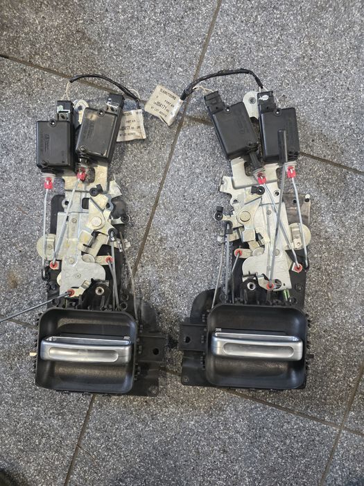 Peugeot 807 Citroen C8 Zamek Klamka drzwi  Tył Przesówne