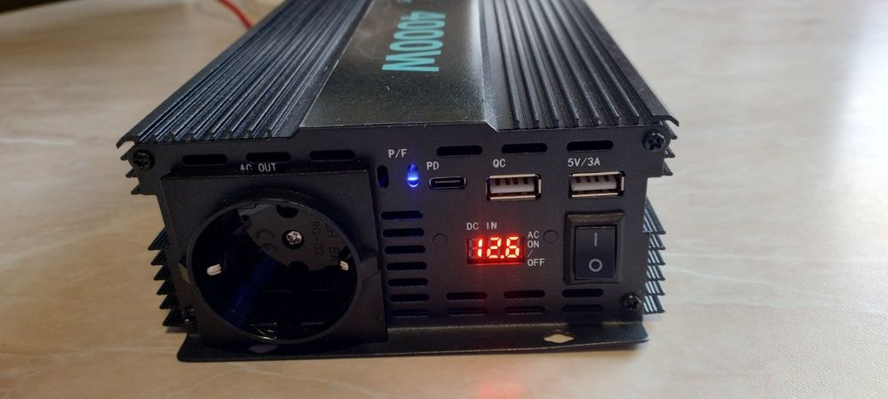 Power Inverter Инвертор 4000 Вт