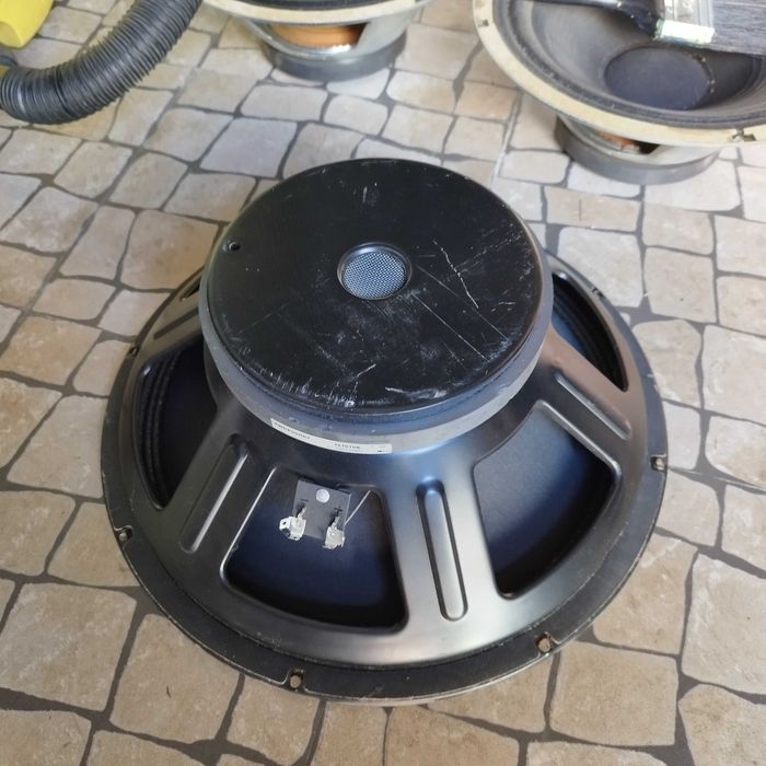 Altifalantes/colunas Grampian / RCA / Marshall / B&W / Celestion Rola