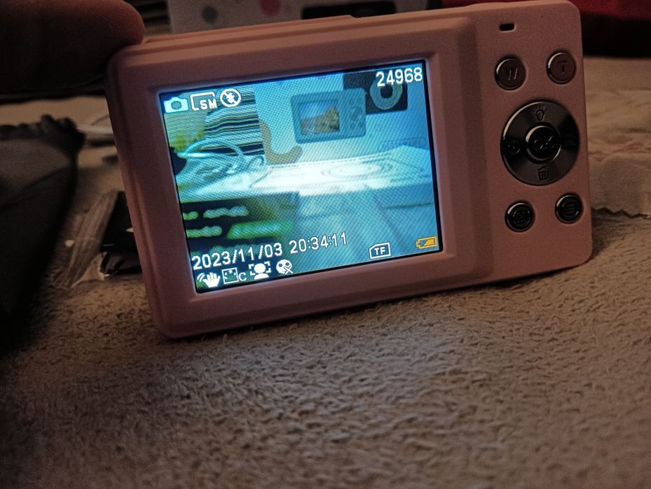 Vacate Digital Camera 44 Megapixels64738429394433123