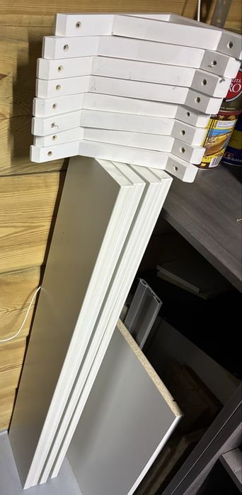 Półki IKEA białe