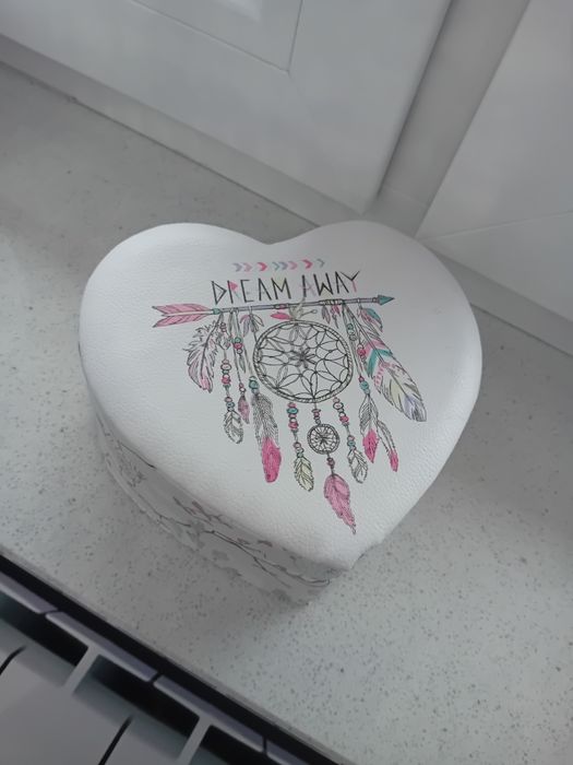 Szkatułka w kształcie serduszka