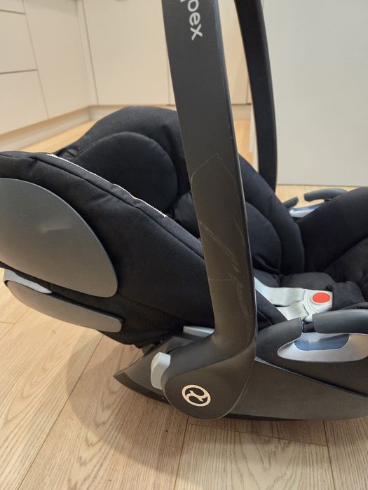 Fotelik nosidełko Cybex Cloud Z i-size z bazą