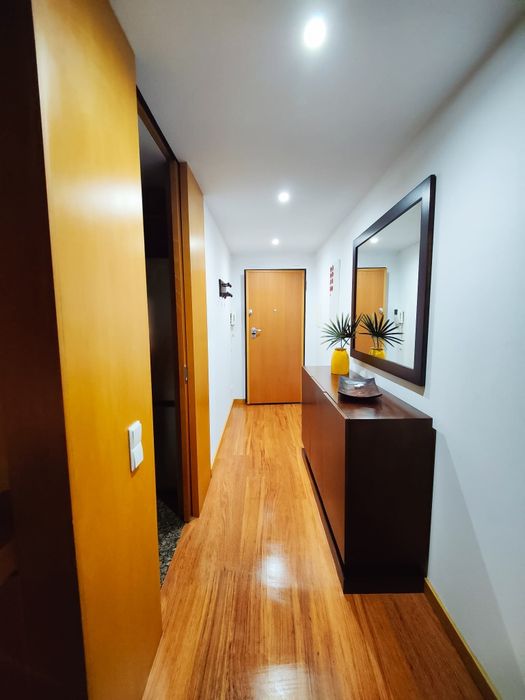 Alugo quarto perto do Hospital de São João  ao lado do hotel Axis