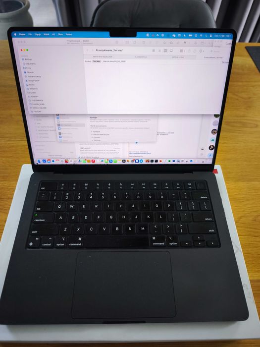 Macbook Pro 14' 3M 18GB 512 SDD