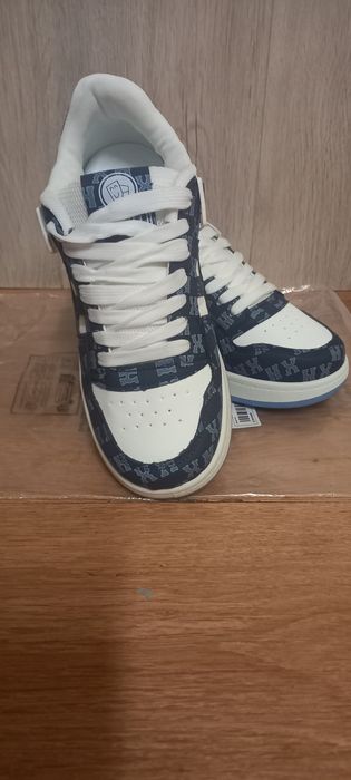 Buty na wiosnę.       .     .      .