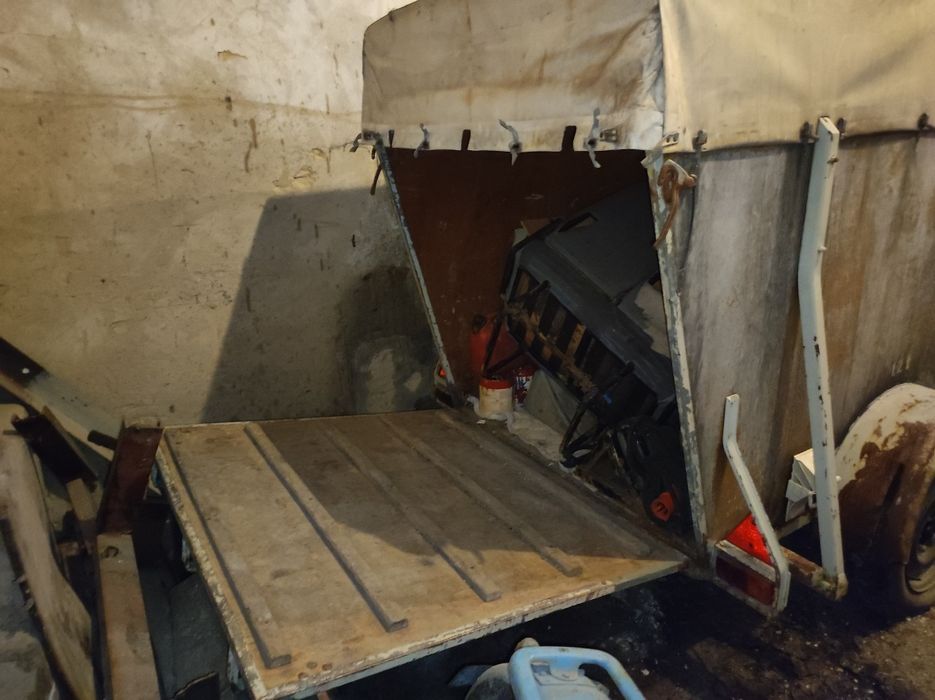 Причіп прицеп Скотовоз