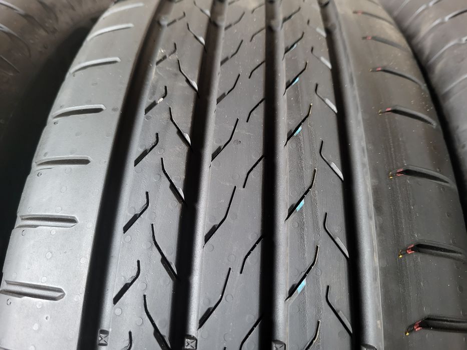 Opony letnie 215/60/18 Continental 25rok Demo  jak nowe