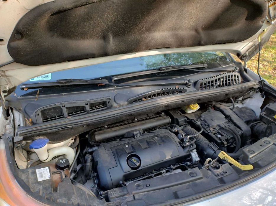 Samochód Citroen Picasso biała perła