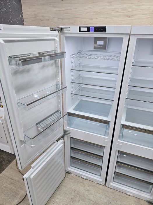 Side-by-side Вбудовані холодильники 2025 року стану виставки