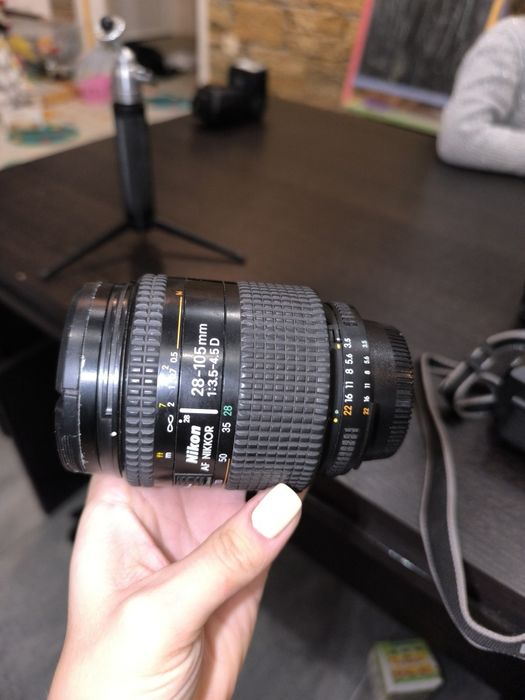 Объектив Nikon AF Nikkor 28-105mm 1:3.5-4.5D