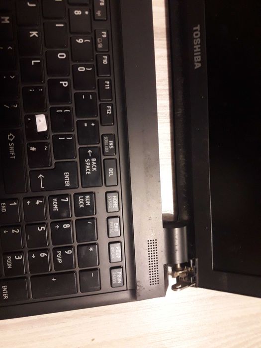 Sprzedam laptop Toshiba tecra R850-1EM