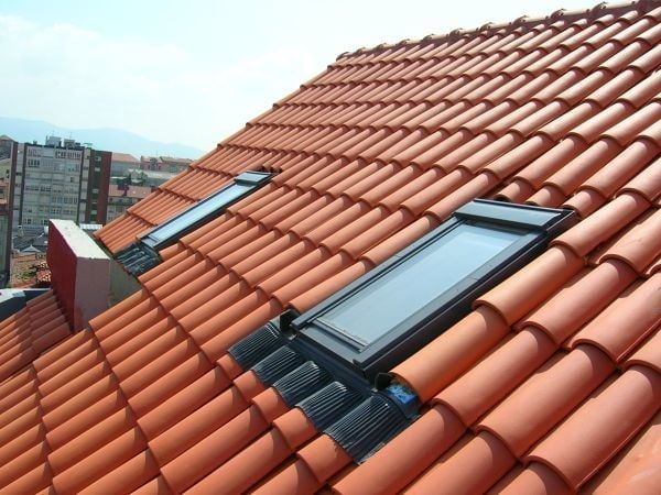 Telhados, coberturas e estruturas metálicas