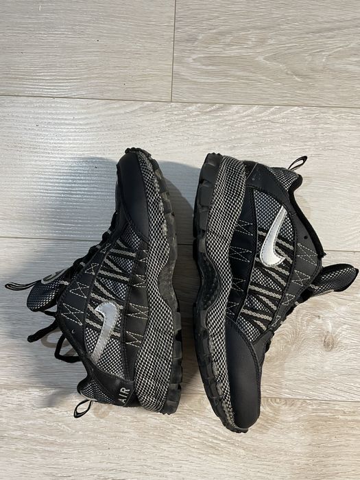 Продам кросівки Nike Air Humara (38.5)