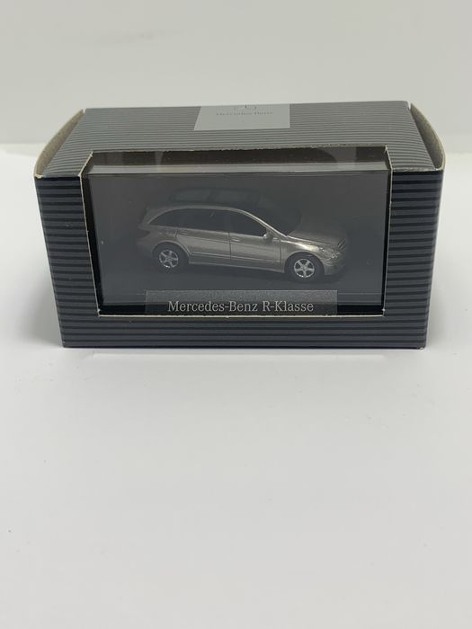 Mercedes R da Busch escala 1/87