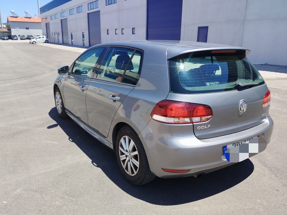VW Golf VI 1.6 TDI Bluemotion 105 cv