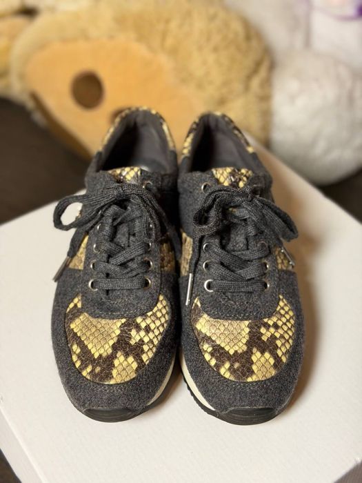 текстиль с питоном