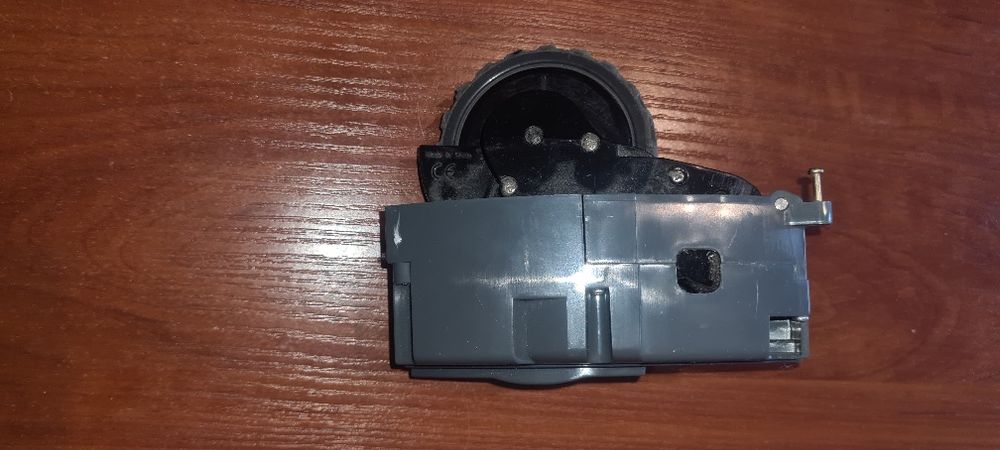 Moduł koła napędowego Irobot Roomba seria 800 /900 - lewe