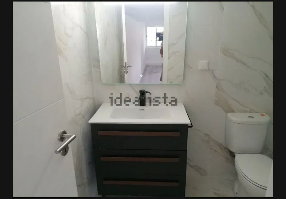 T1 totalmente remodelado, moderno e luminoso, pronto a habitar mês de Julho.