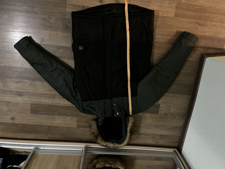 Парка зимова темно-зелена з капюшоном розмір хl