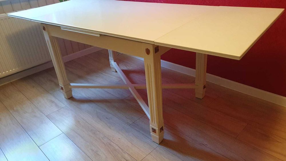 Stół secesyjny z 6 - krzesłami - zestaw