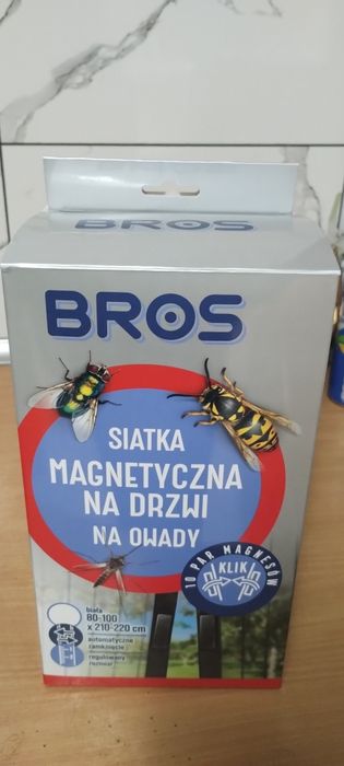 Siatka magnetyczna na drzwi