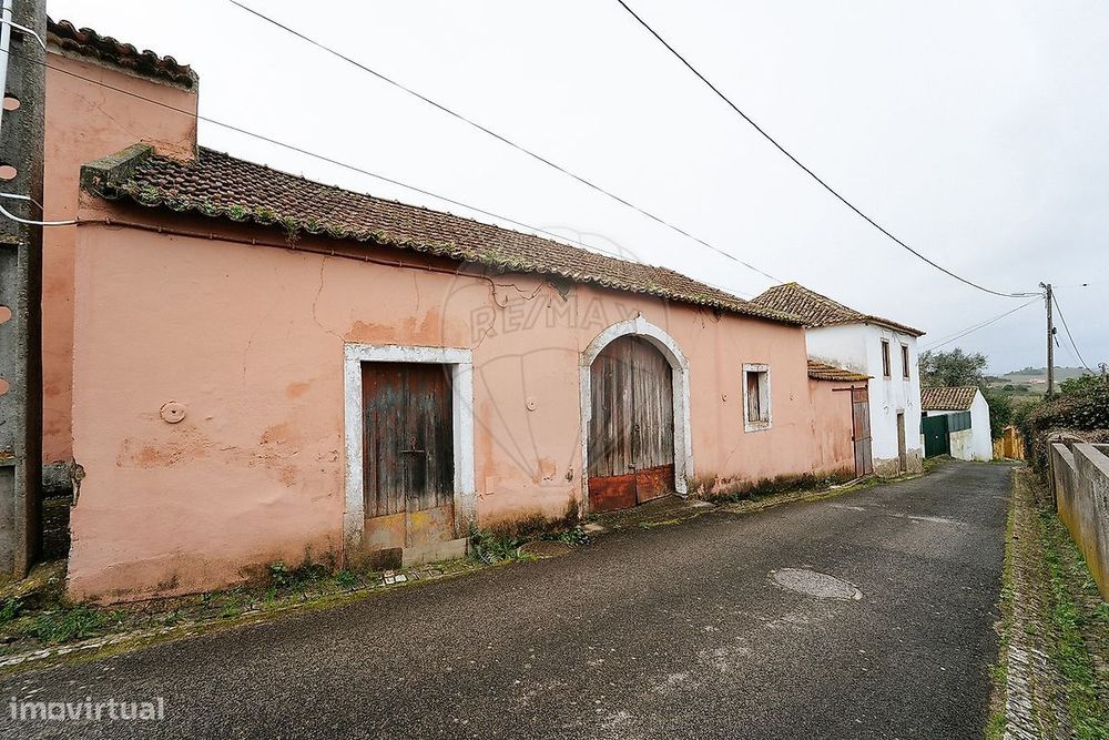 Arrecadação  para venda — Ribafria E Pereiro De Palhacana, Lisboa
