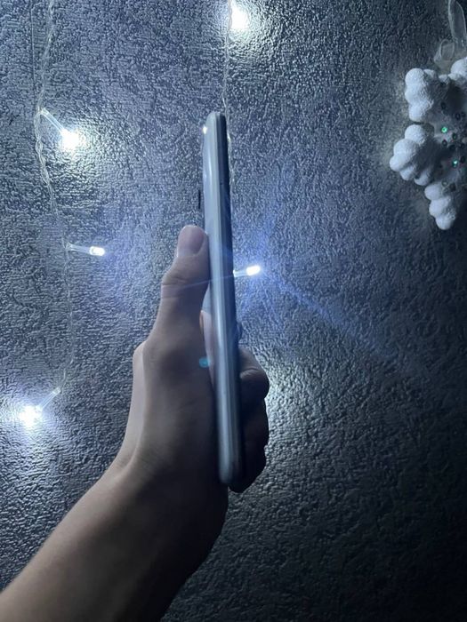 Продам tecno spark 8c 4/64 с коробкой