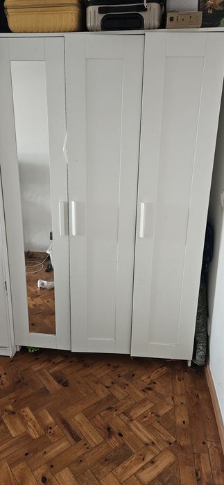 armário em bom estado