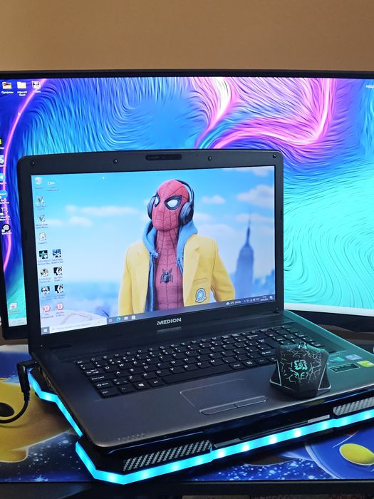 Ігровий ноутбук Medion Akoya / GeForce GT 730M 2GB / i5 + SSD