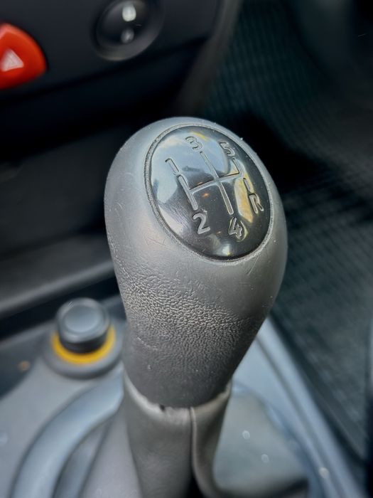 Автомобіль Reno Megan 2