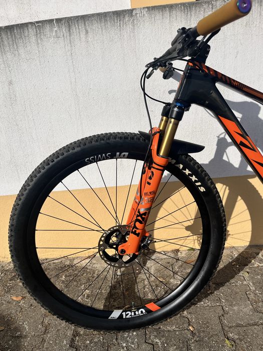 KTM Scarp MT Exonic (full carbono) - 10kg