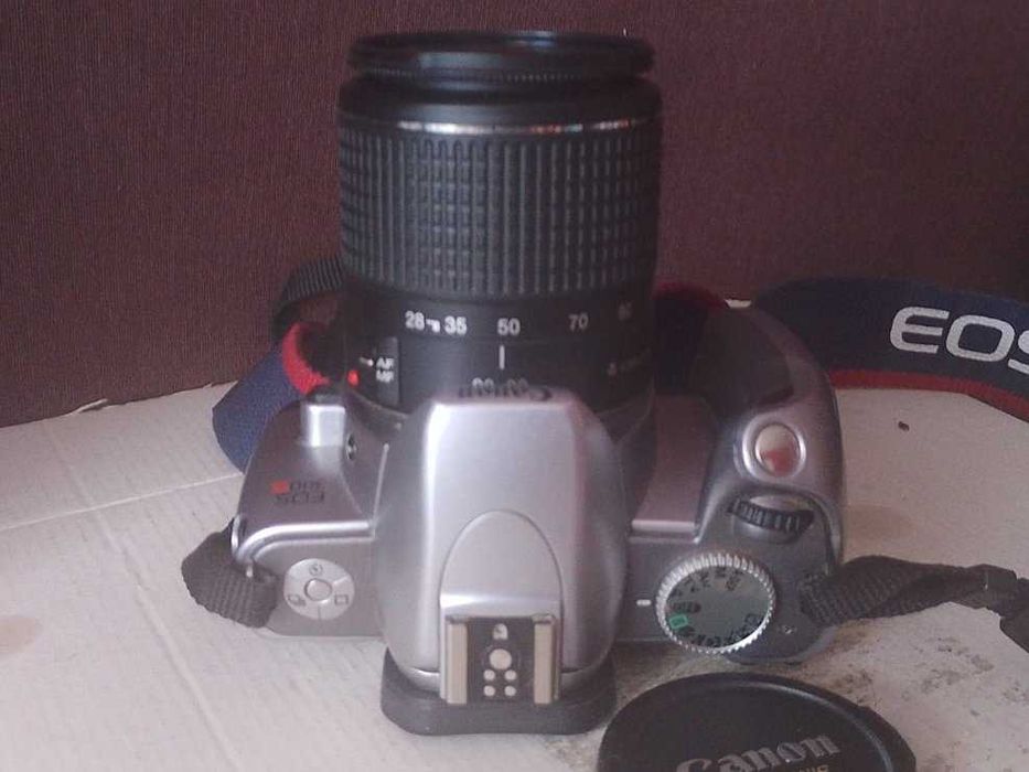 Продам  плівковий дзеркальний фотоапарат Canon 300V