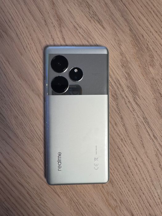 Realme GT6 512gb
