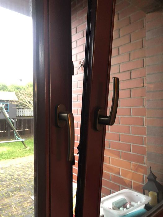 Okno drewniane dwuskrzydłowe