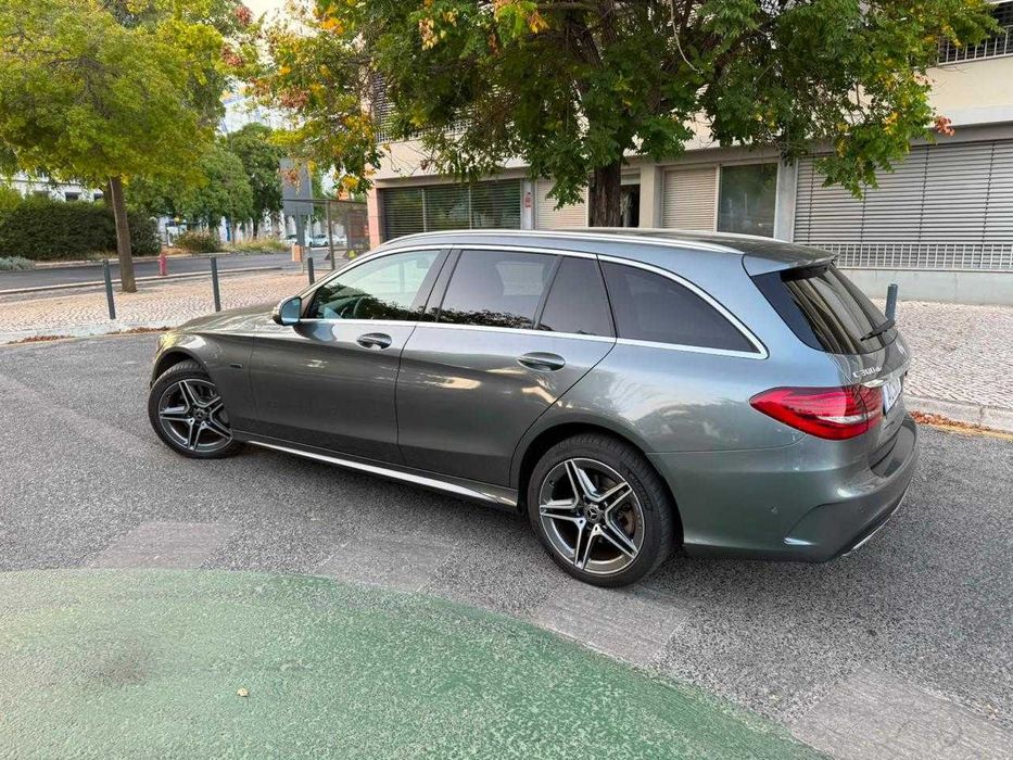 Mercedes-Benz C 300 de AMG Line foto 4