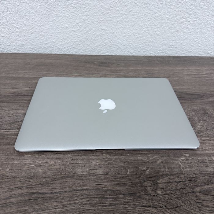 MacBook Air Intel Core i5, 8GB