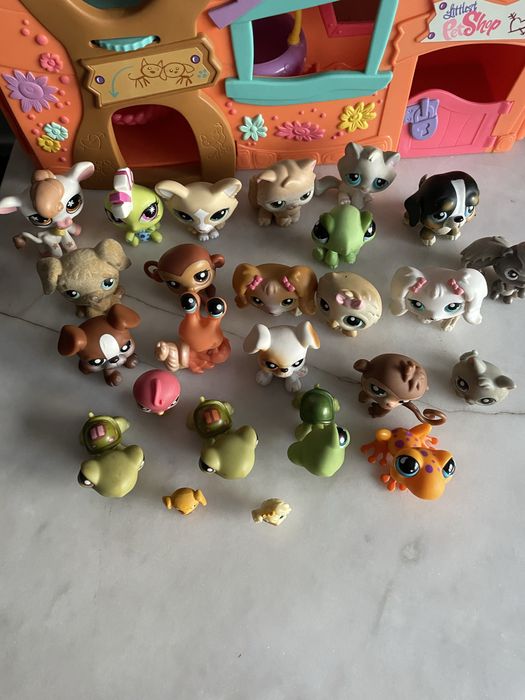 Littlest pet Shop Lot Ultimate figures Collection Club House Playset