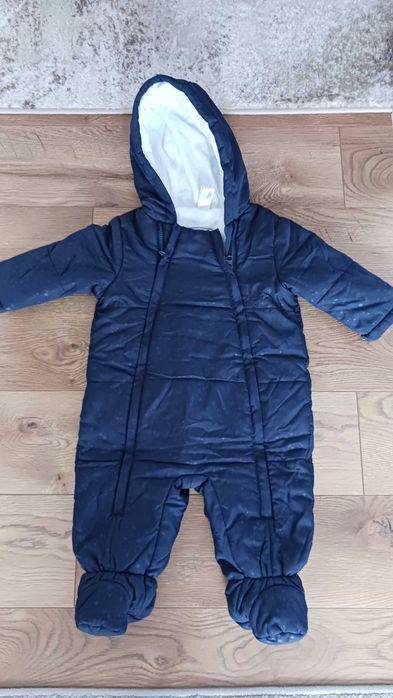 Kombinezon zimowy chłopięcy rozmiar 74 C&A