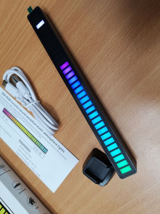 Barra LED RGB controlada por música com bateria (NOVA)