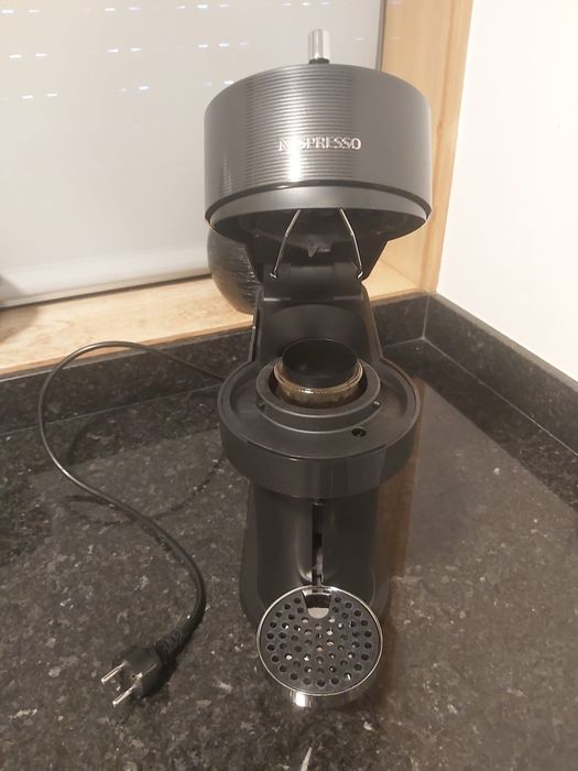 Máquina Café Nespresso Vertuo Dark Grey