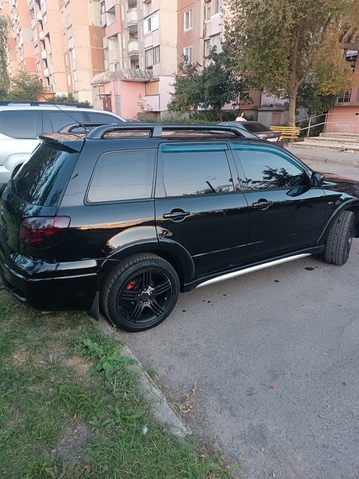 продам авто mitsubishi outlander 1
