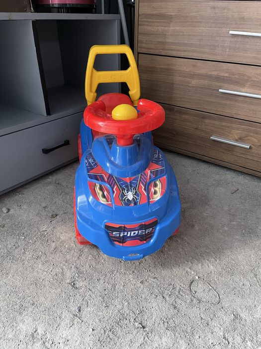 Каталка толокар машинка