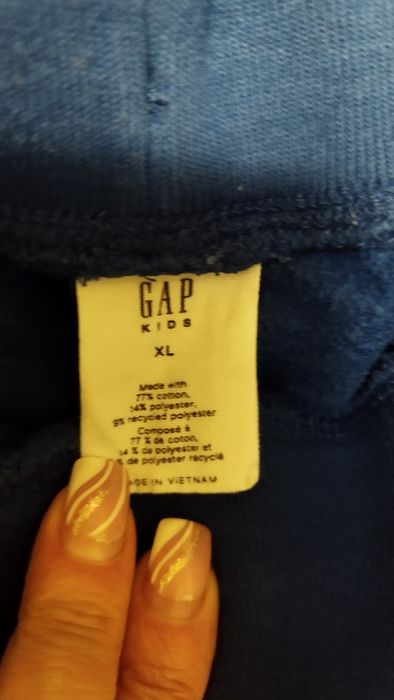 Продам спортивный костюм р. 140-160