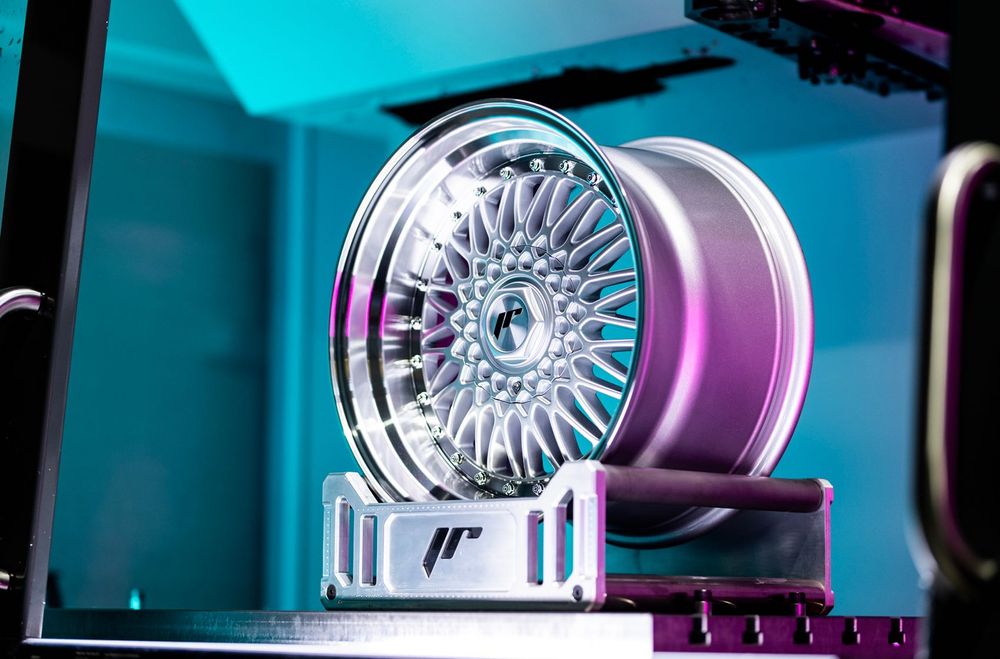 Japan Racing JR9  4x114,3 5x100 5x108 5x110 5x112 5x114,3 5x120